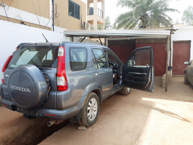 Honda CR-V, Carros, Bissau