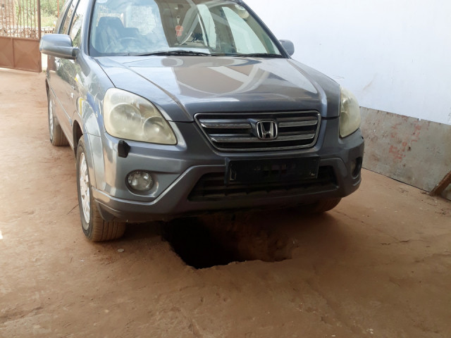 Honda CR-V, Carros, Bissau