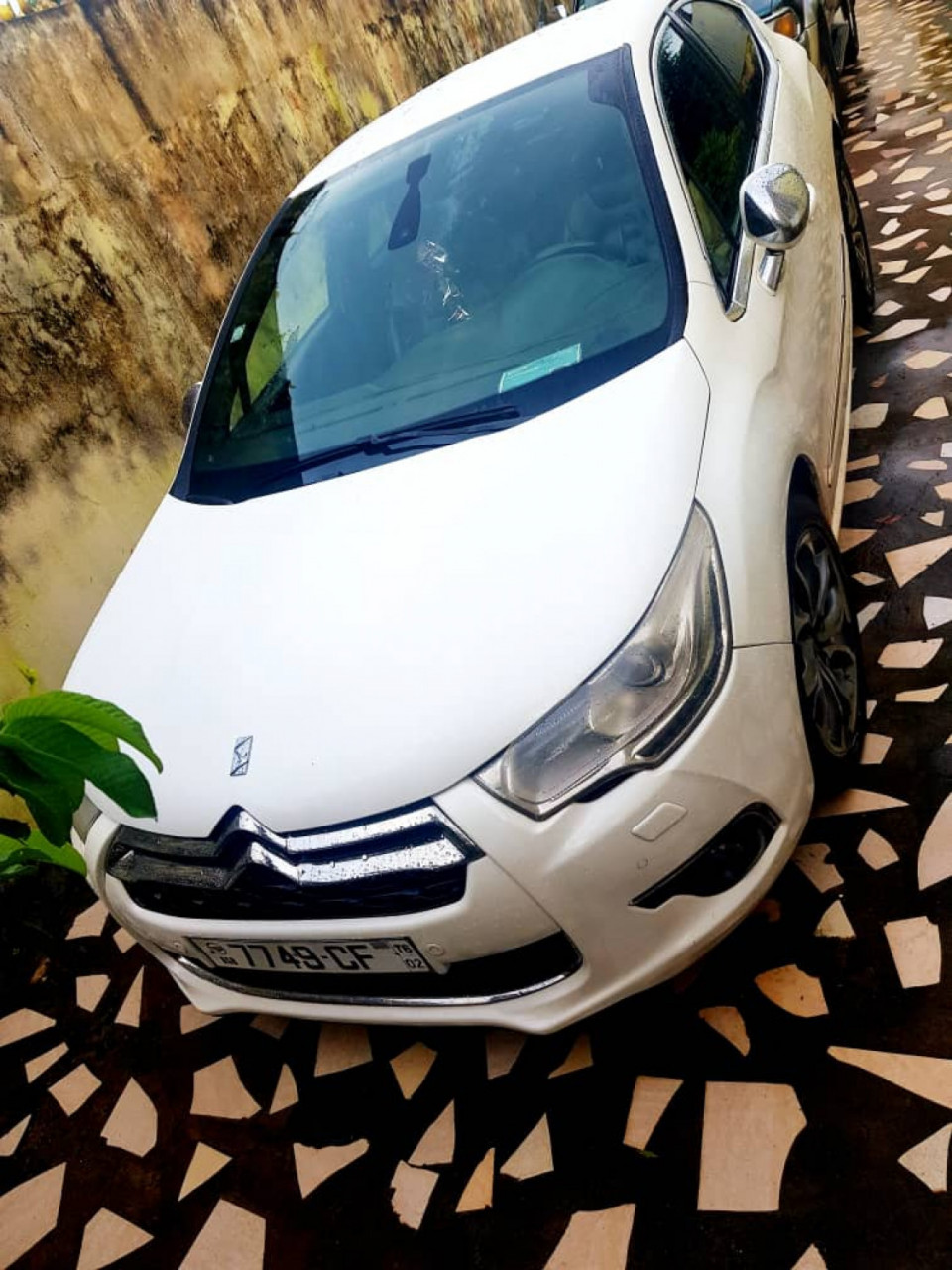 CITROEN DS 4, Carros, Bissau