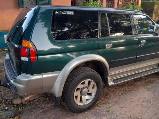 Mitsubishi Pajero, Carros, Bissau