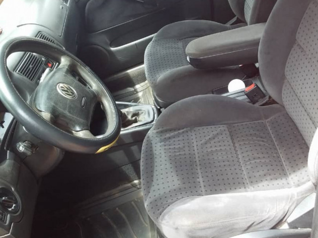 Volkswagen Golf, Carros, Bissau