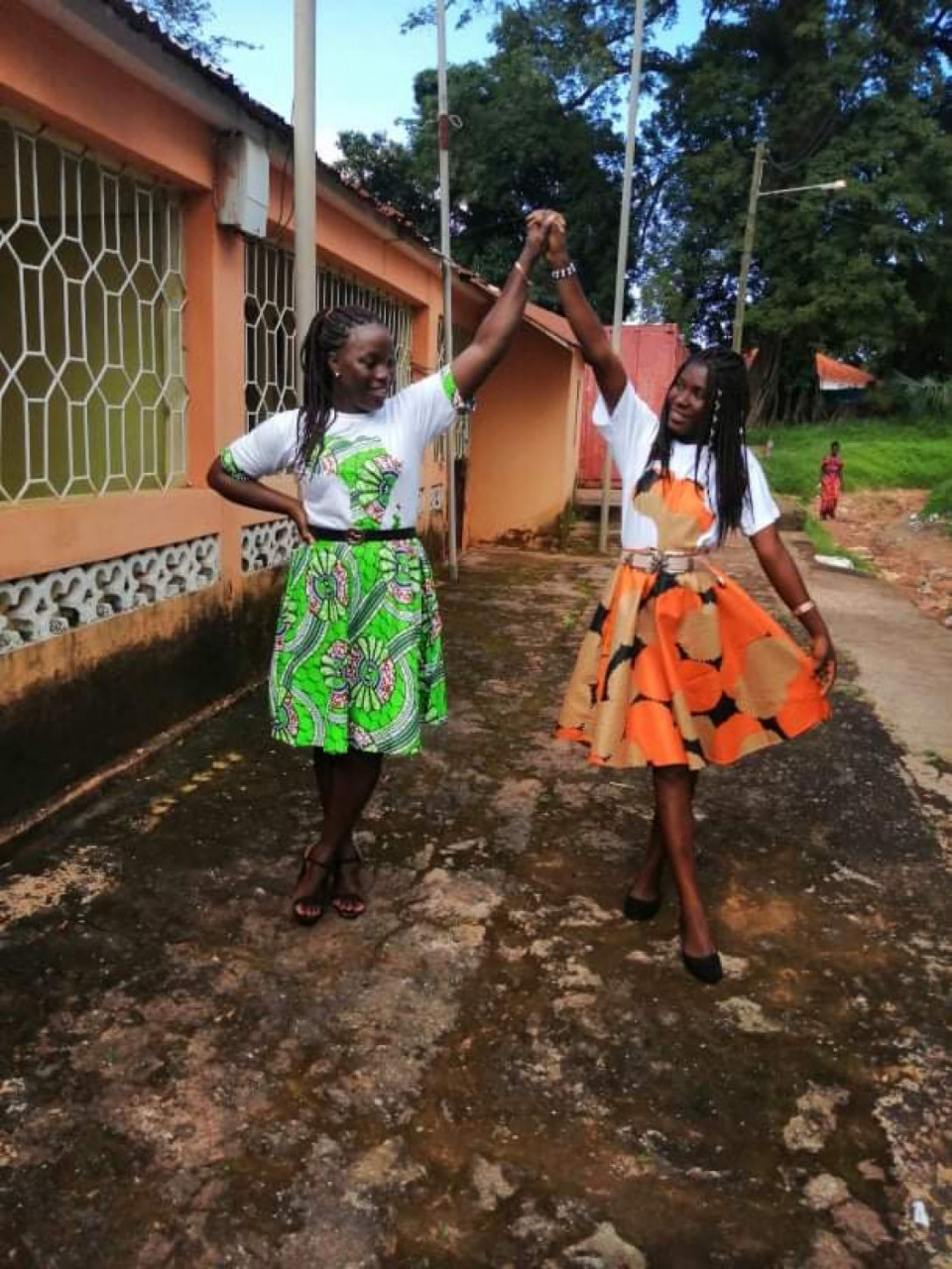 Moda na onda, Roupa, Bissau