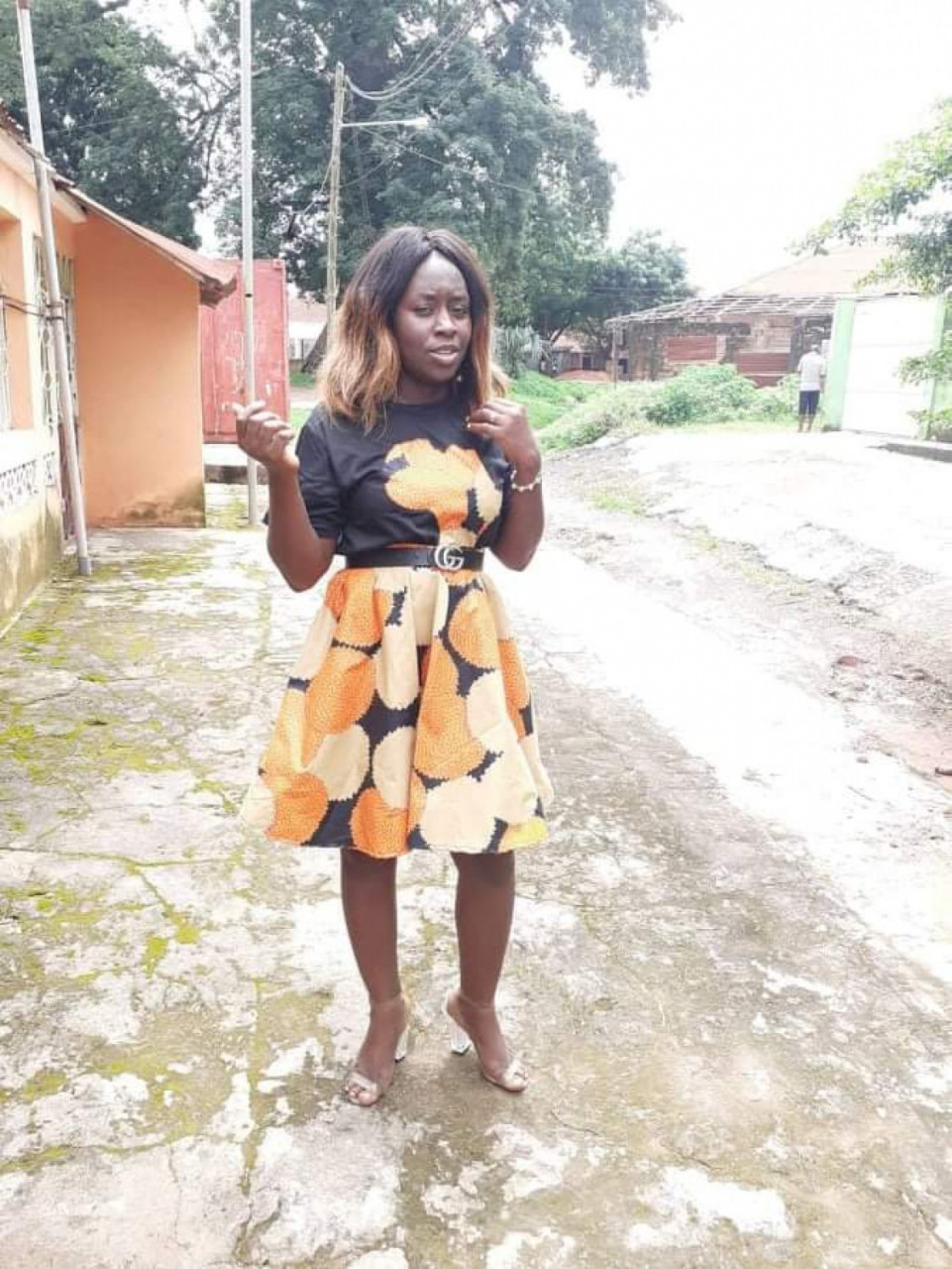 Moda na onda, Roupa, Bissau