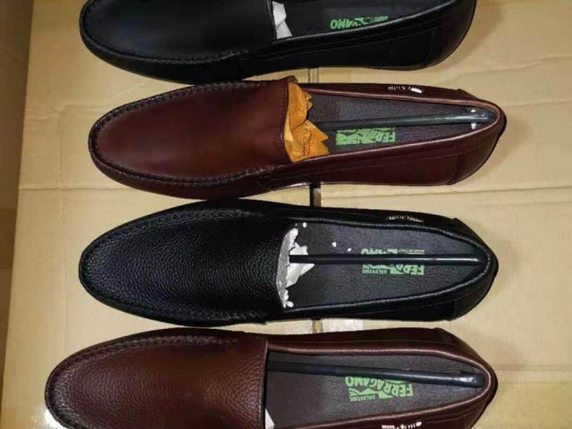 Sapatos fino, Calçado, Bissau