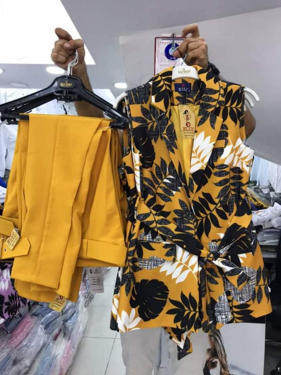 Conjunto Made in Turquie, Roupa, Bissau