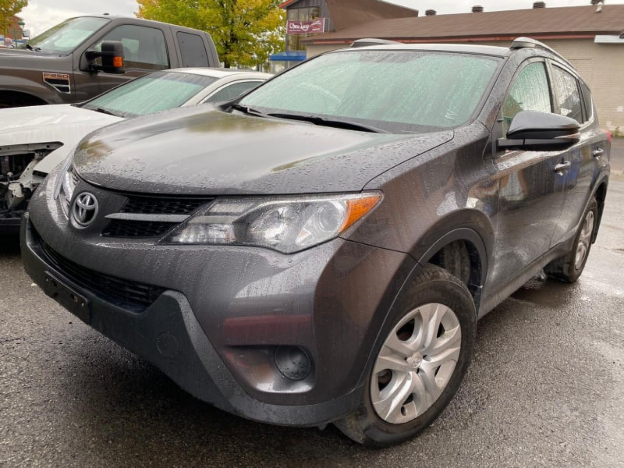 Toyota Rav4, Carros, Bissau