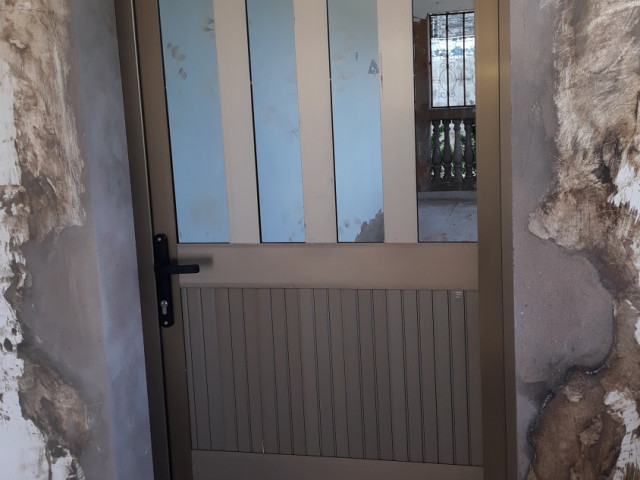 Portas Aluminio, Qualquer Outro, Bissau