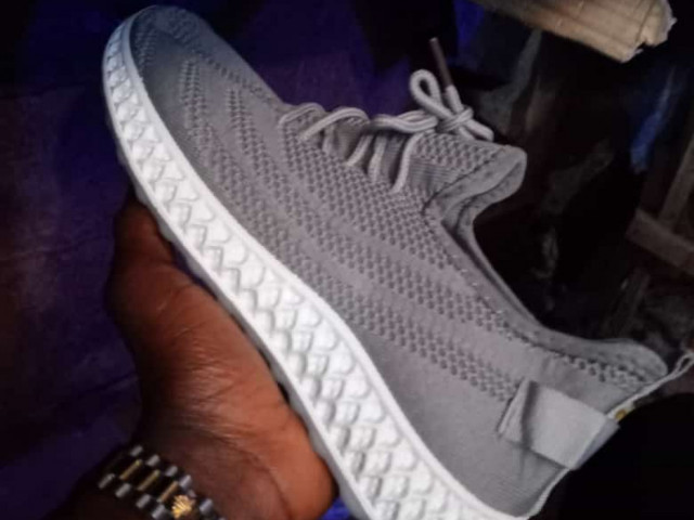 Tenis Nike, Calçado, Bissau