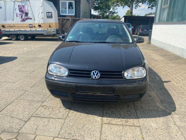 Volkswagen Golf IV, Carros, Bissau