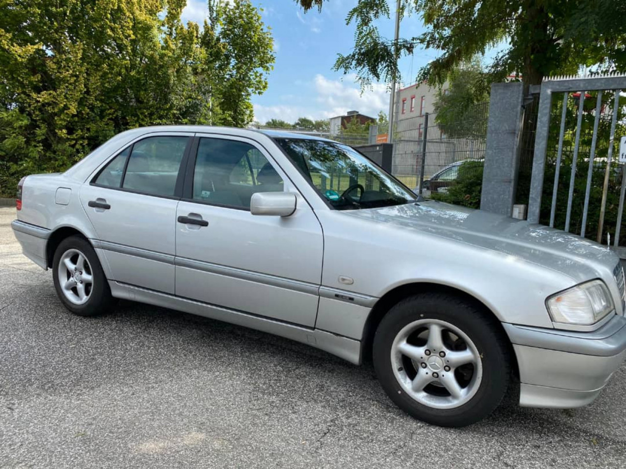 Mercedes-Benz C-Class ELEGANCE, Carros, Bissau