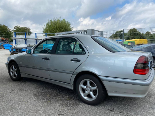 Mercedes-Benz C-Class ELEGANCE, Carros, Bissau