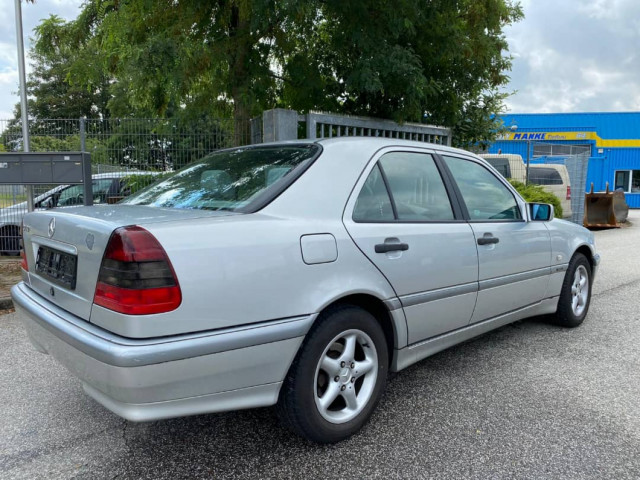 Mercedes-Benz C-Class ELEGANCE, Carros, Bissau