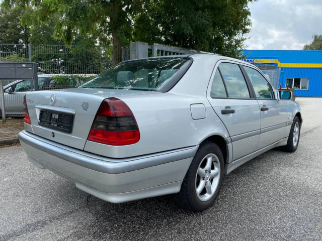 Mercedes-Benz C-Class ELEGANCE, Carros, Bissau