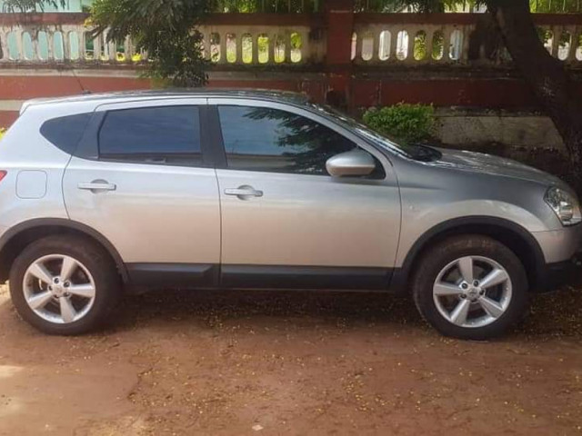 Nissan Qashqai, Carros, Bissau