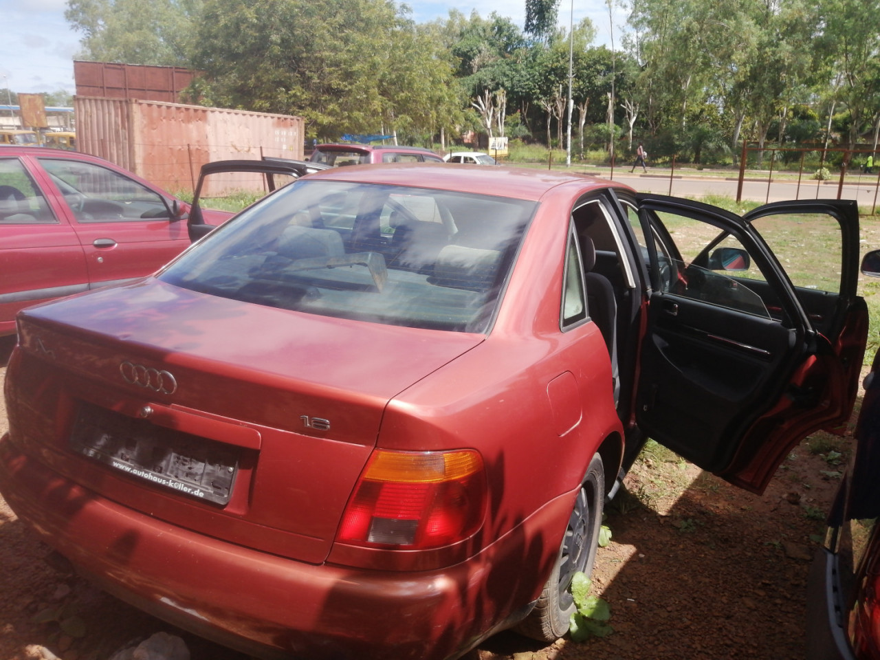 Audi A4, Carros, Bissau