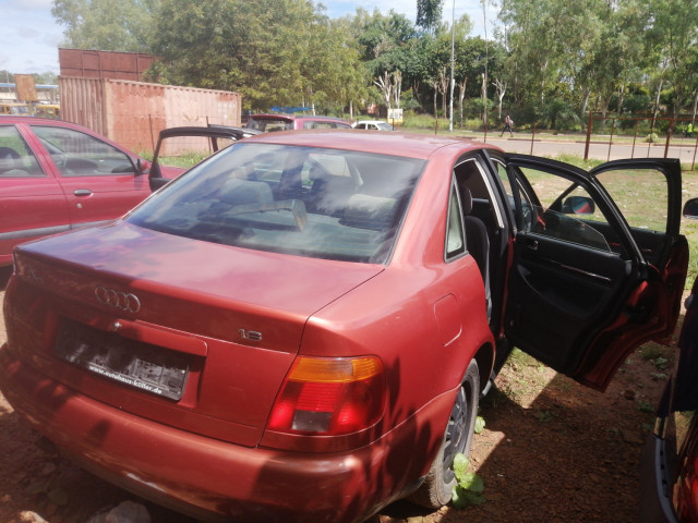 Audi A4, Carros, Bissau