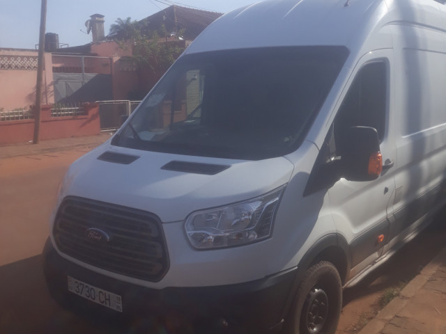 Ford Transit Frigorifico, Carros, Bissau