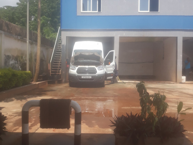 Ford Transit Frigorifico, Carros, Bissau