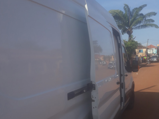 Ford Transit Frigorifico, Carros, Bissau