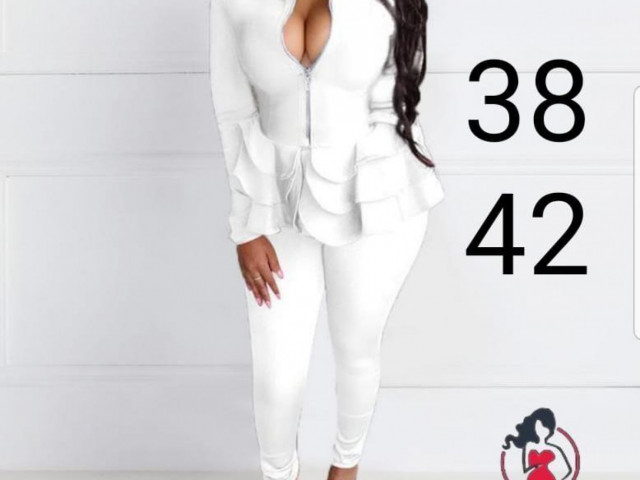 Vestido de qualidade, Roupa, Bissau