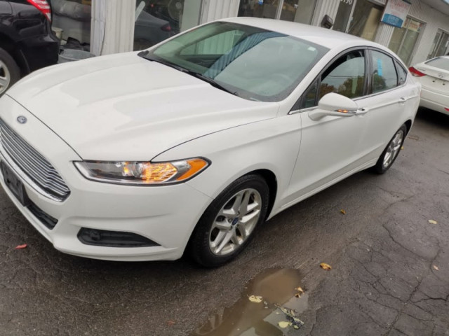 Ford Fusion, Carros, Bissau