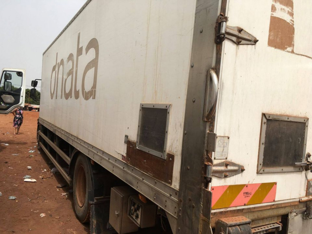 Renault Midlum, Camiões - Autocarros, Bissau