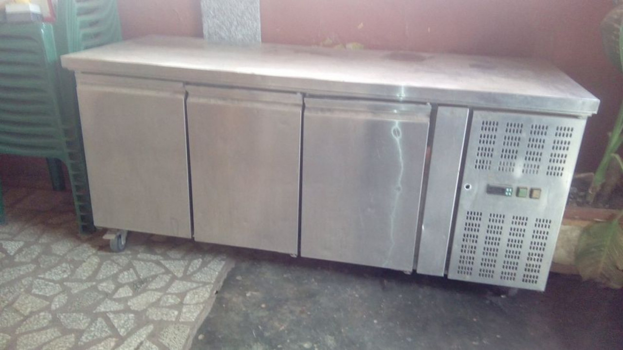 Frigorífico em aço inoxidável, Electrodomésticos, Bissau