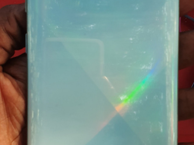 Samsung Galaxy S10+ et Huawei P30 pro, Telemóveis, Bissau