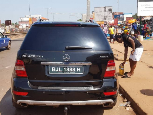 Mercedes Benz ML, Carros, Bissau