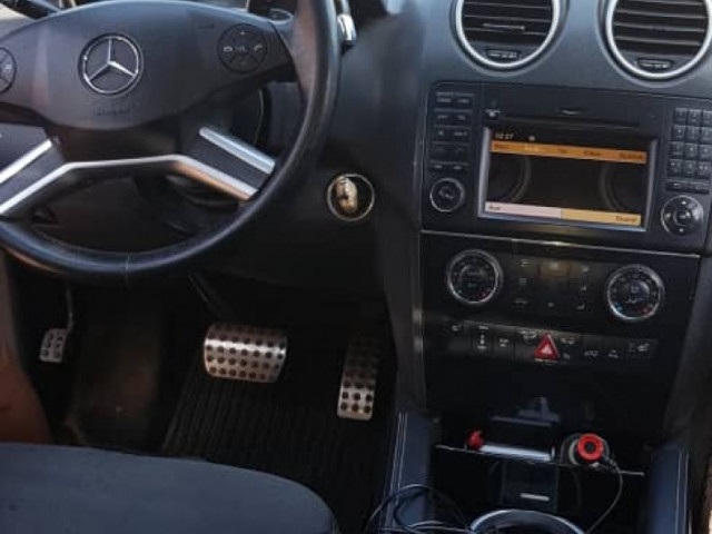 Mercedes Benz ML, Carros, Bissau