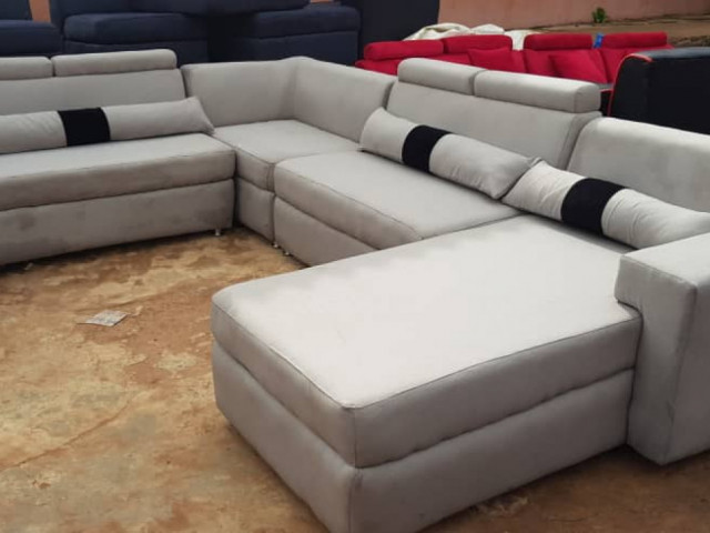 Sofa europeu ultima moda, Camas - Poltronas, Bissau