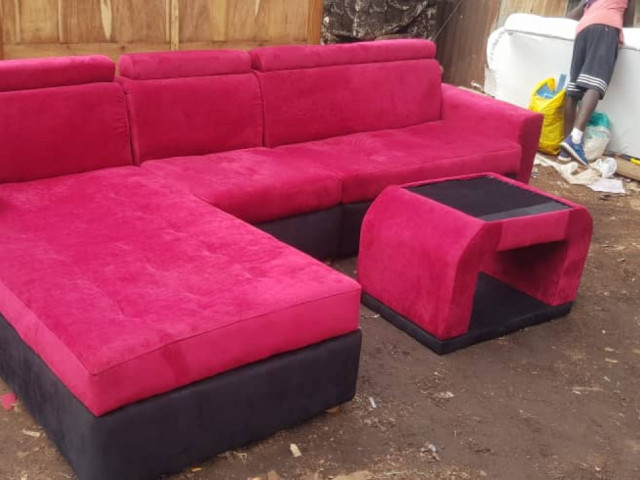Sofa europeu ultima moda, Camas - Poltronas, Bissau