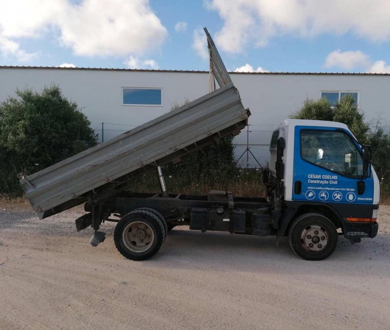 MITSUBISHI CANTER, Camiões - Autocarros, Cacheu