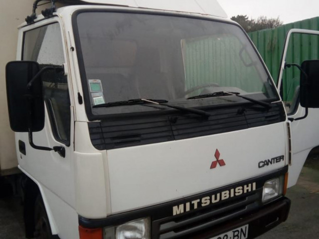 MITSUBISHI CANTER, Camiões - Autocarros, Cacheu