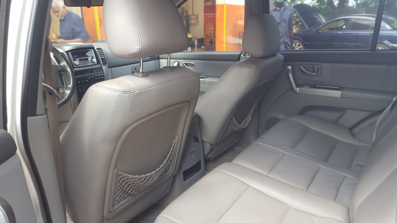 KIA Sorento, Carros, Bissau