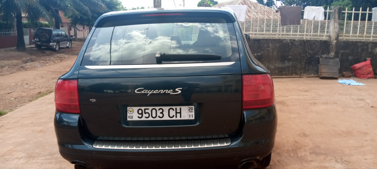 Porsche Cayenne S, Carros, Bissau