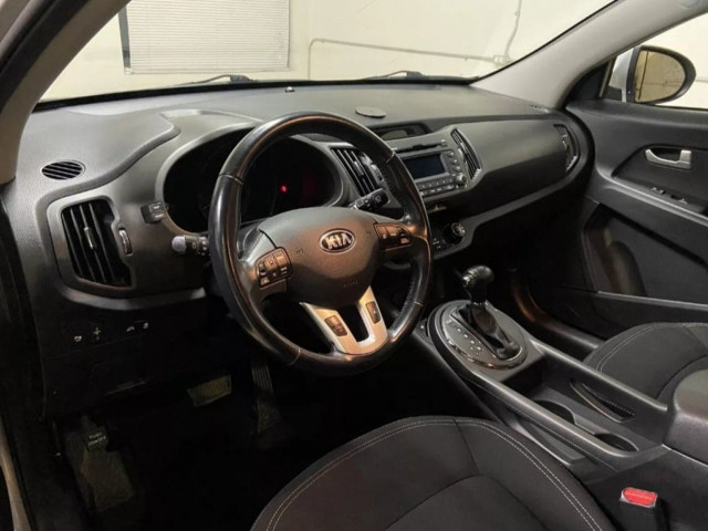 Kia Sportage, Carros, Bissau