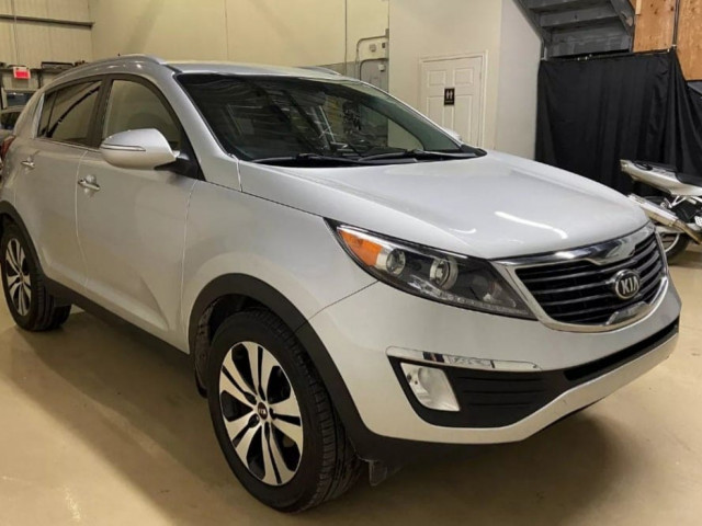 Kia Sportage, Carros, Bissau