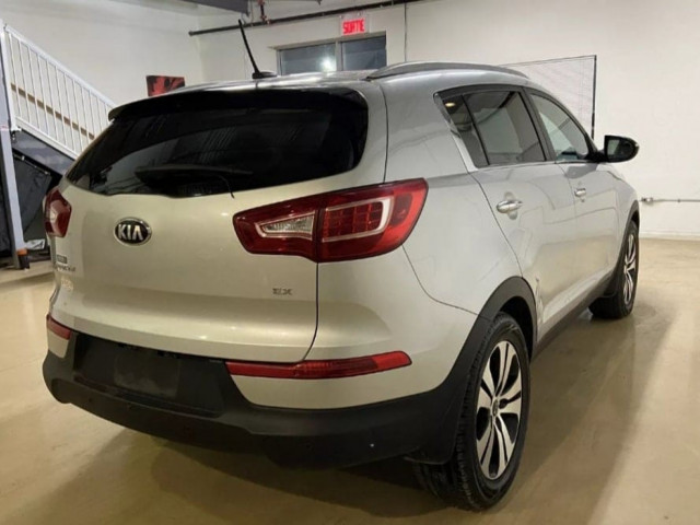 Kia Sportage, Carros, Bissau