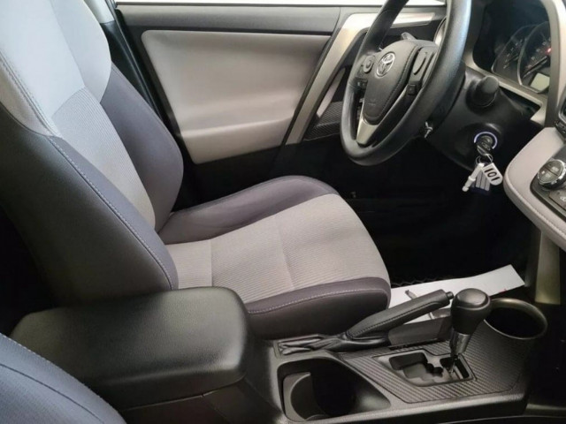 Toyota Rav4, Carros, Bissau