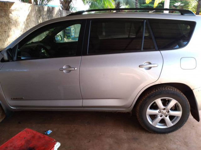 Toyota RAV4 Nio, Carros, Bissau