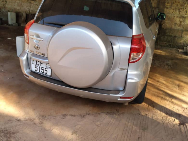 Toyota RAV4 Nio, Carros, Bissau