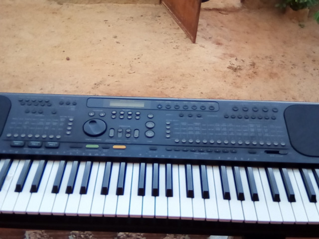 Piano Technics KN800, Instrumentos Musicais, Bissau