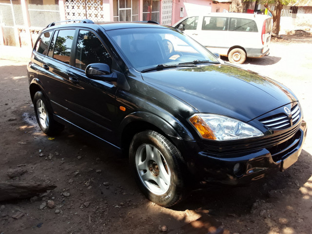 Ssangyong Rexton, Carros, Bissau
