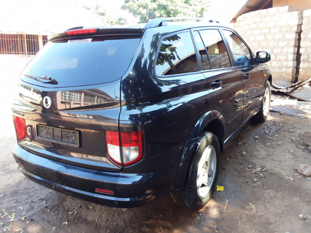 Ssangyong Rexton, Carros, Bissau