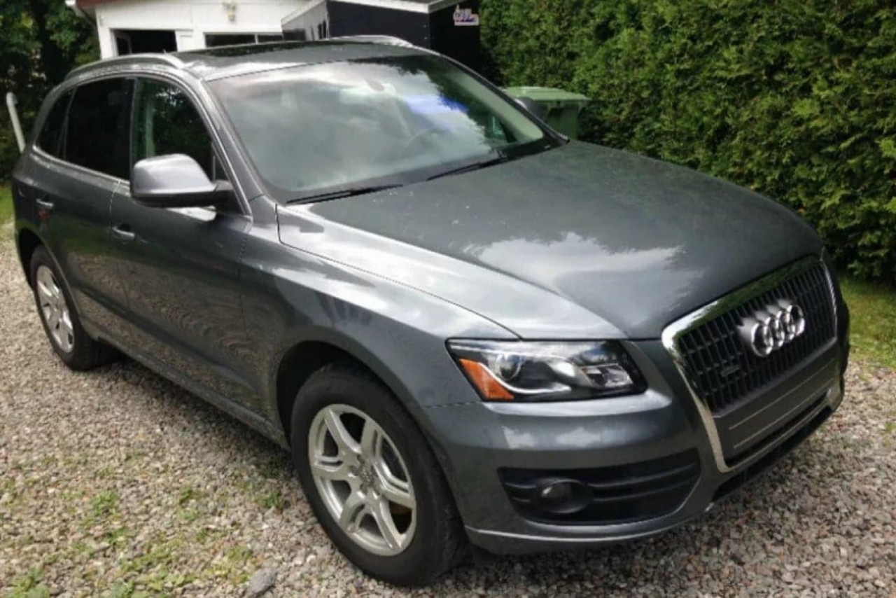 AUDI Q5, Carros, Bissau