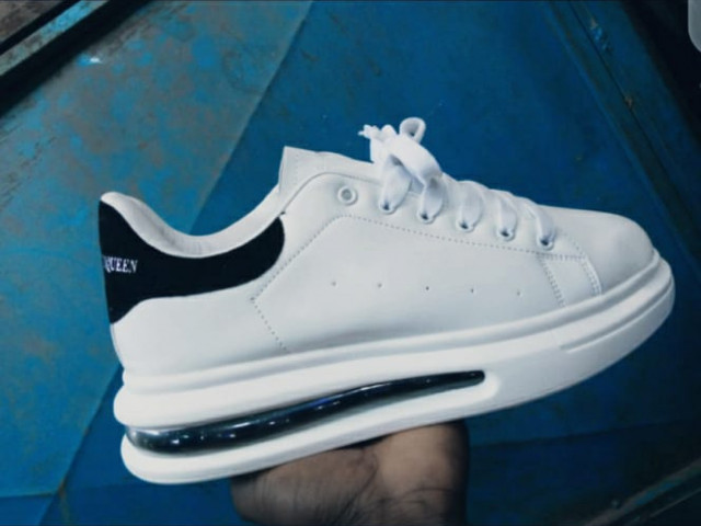 Tenis Nike, Calçado, Bissau