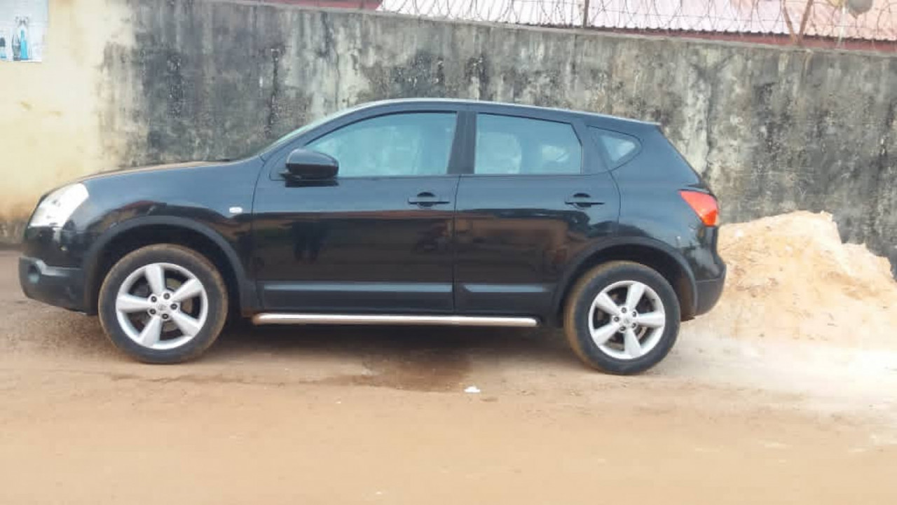 Nissan Qashqai, Carros, Gabú
