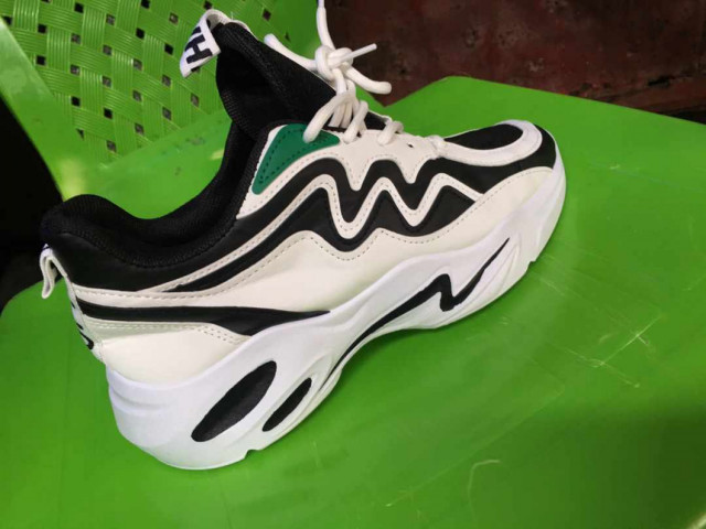 Tenis Nike, Calçado, Bissau