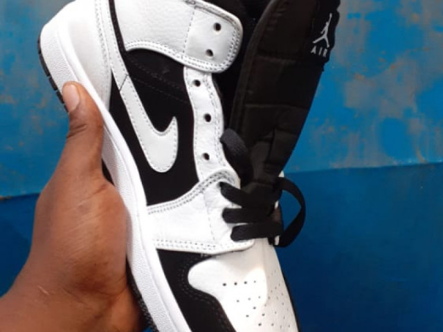 Tenis Nike, Calçado, Bissau